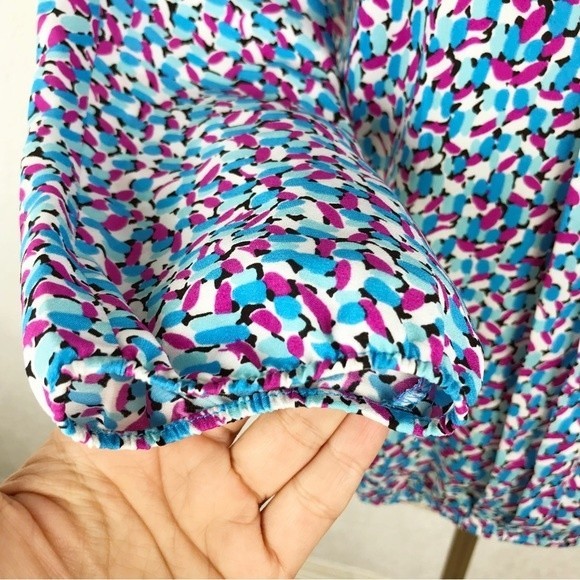 Ann Taylor Abstract Floral Colorful Blouse Jewel Tones Elastic Hem Cuffs V-Neck - Picture 9 of 16